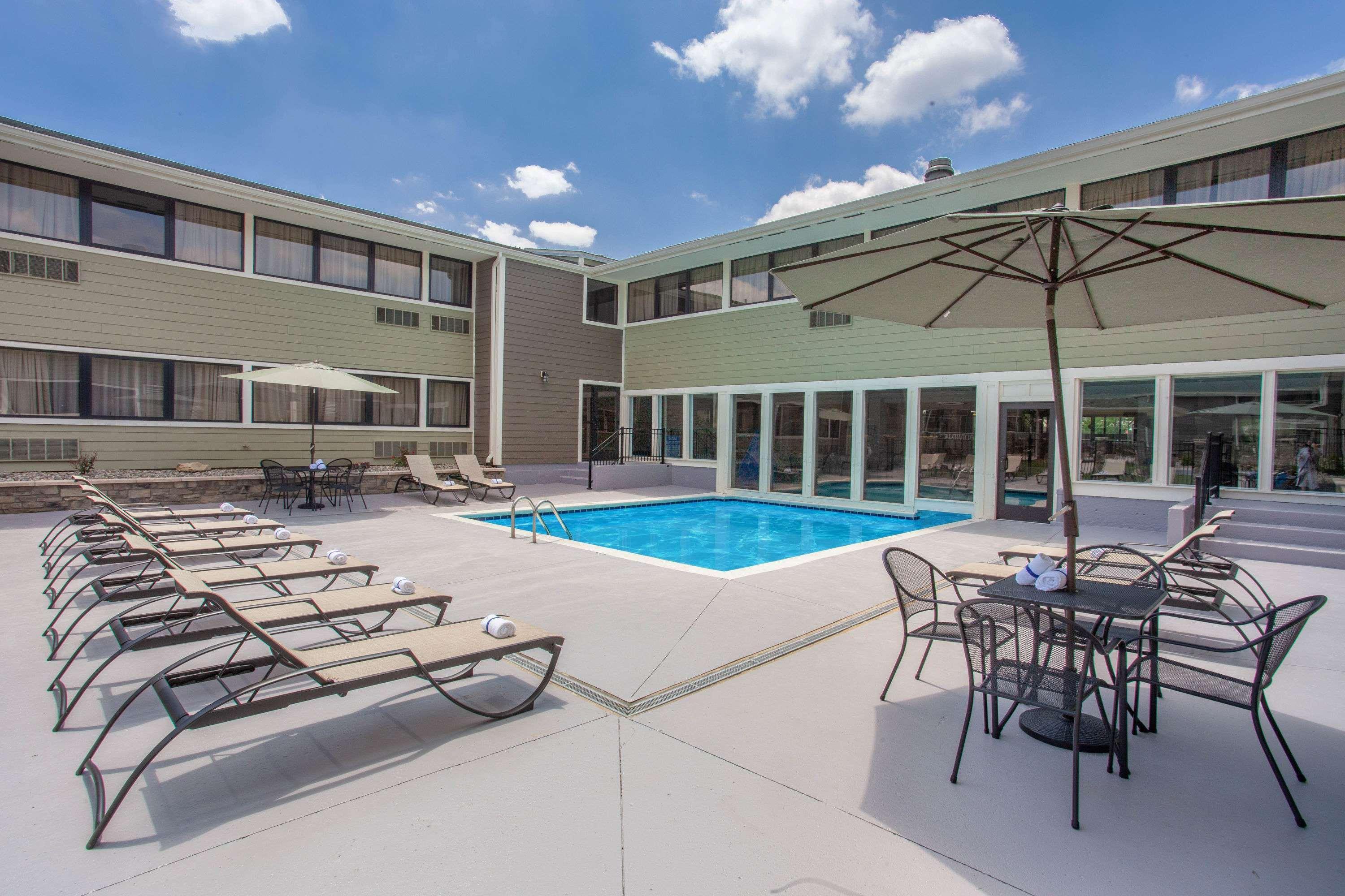 Wyndham Garden Fort Wayne Exterior photo